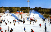 棋盘山冰雪大世界滑雪场